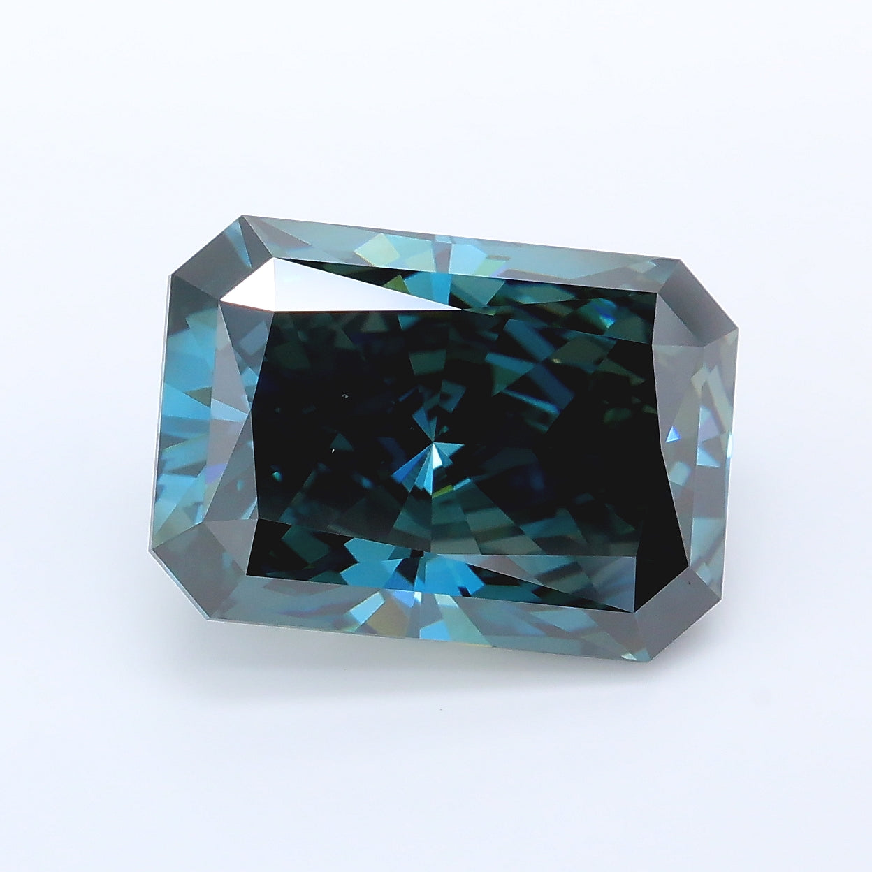 6.11ct Radiant Lab Grown diamond, stone 35066