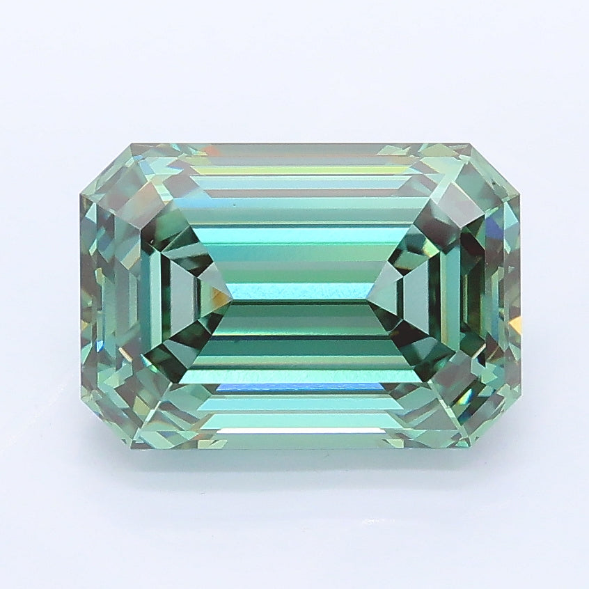 3.65ct Emerald Lab Grown diamond, stone 40311